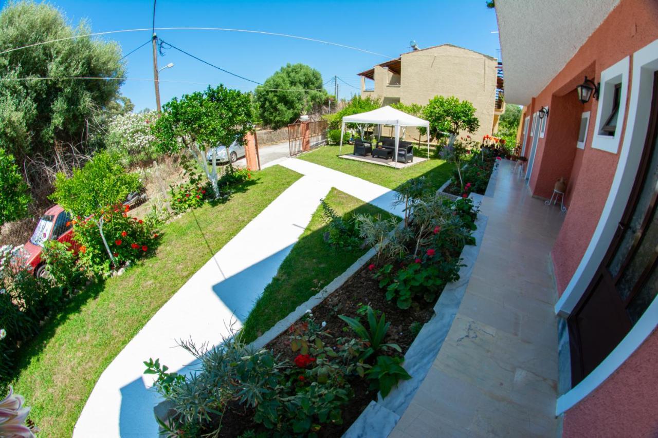 Costas Apartment